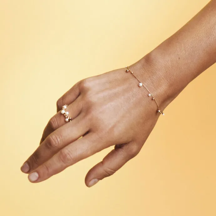 BUBBLES N' PEARLS RING
